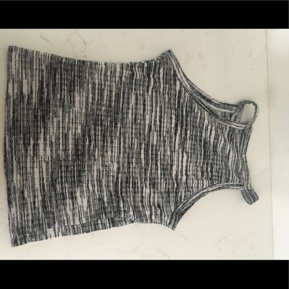 Kohl’s grey halter crop top - Picture 3 of 3